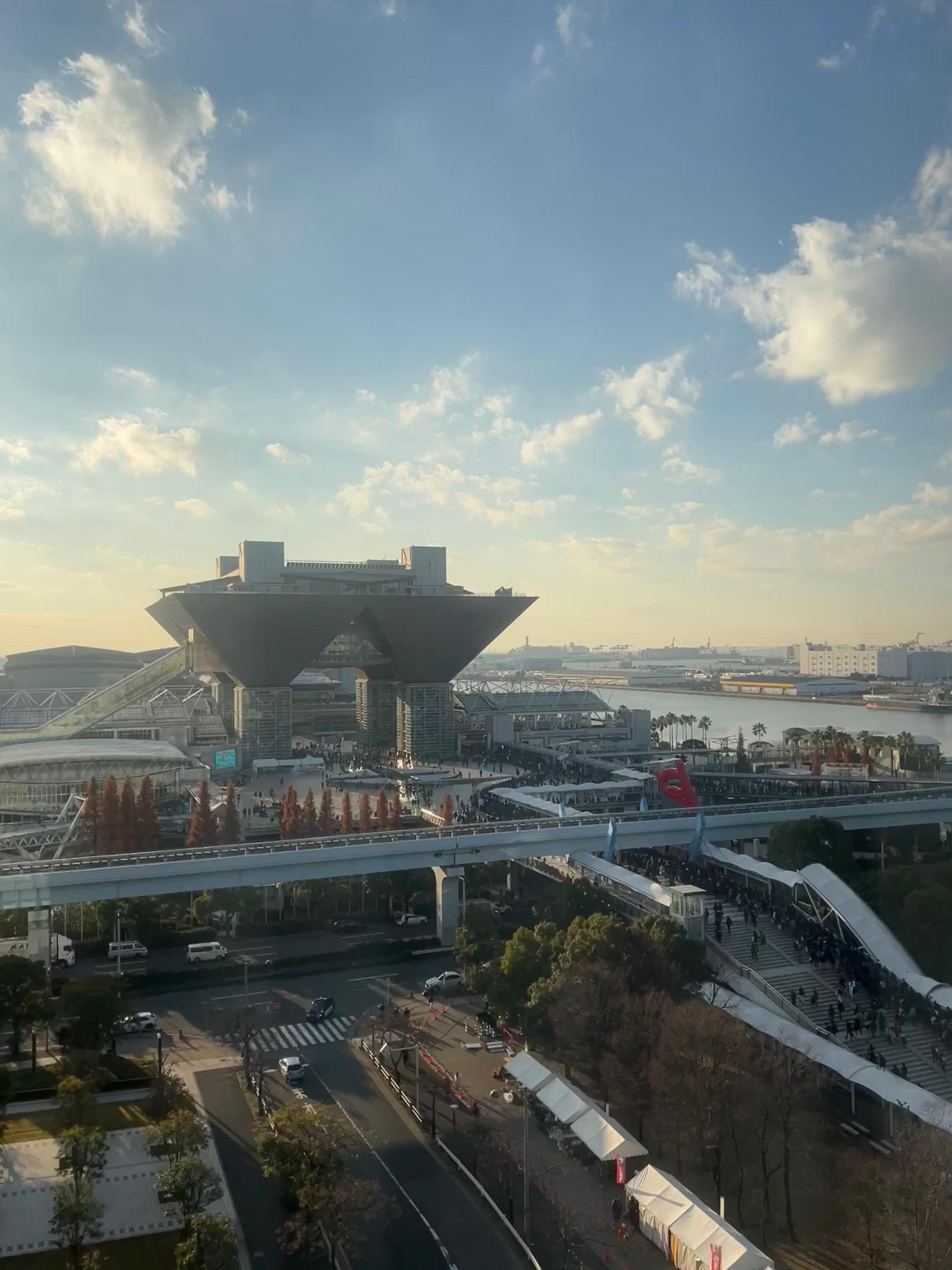 An unobstructed view on Tokyo Big Sight from the room in Tokyo Bay Ariake Washington